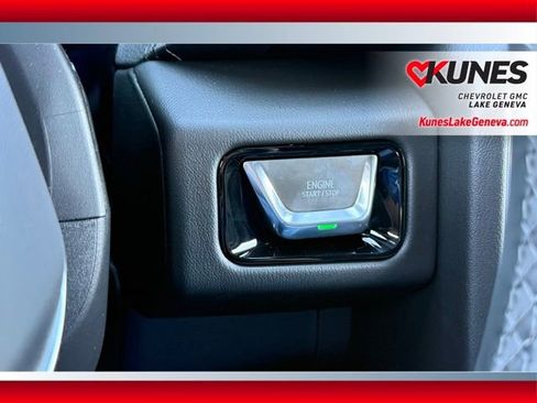 New 2026 GMC Yukon Denali w/ Sun & Power Step Package AWD/4WD image 47