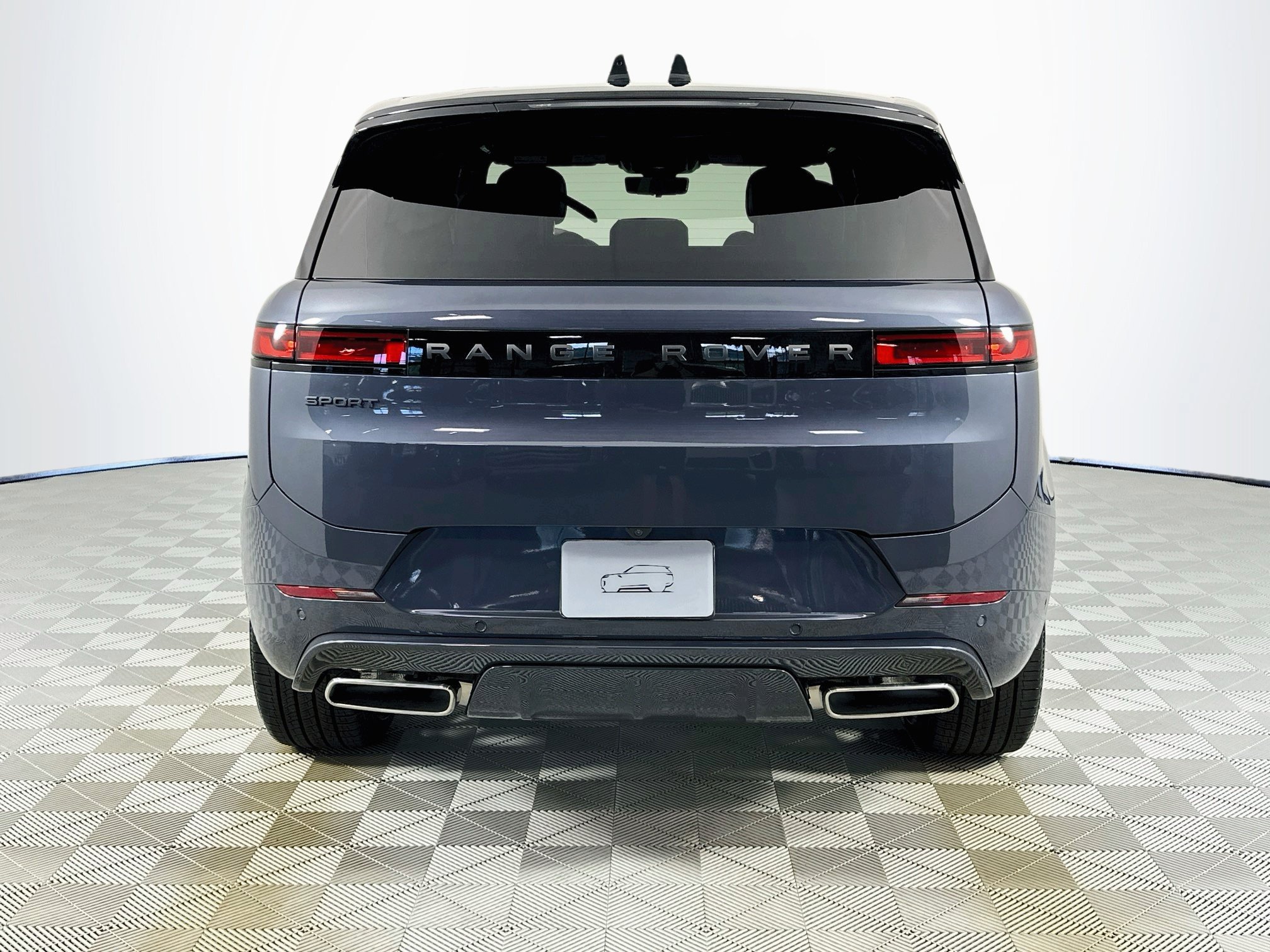 New 2027 Land Rover Range Rover Sport Dynamic SE AWD/4WD image 6