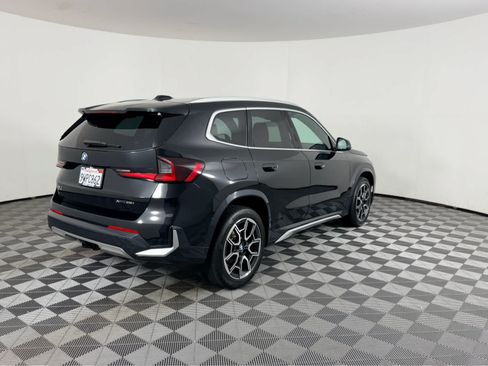 Used 2025 BMW X1 xDrive28i w/ Premium Package AWD/4WD image 3