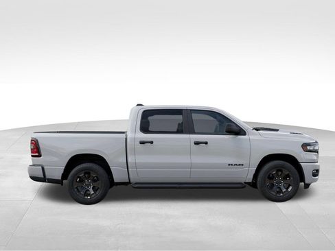 New 2026 RAM 1500 Express AWD/4WD image 21