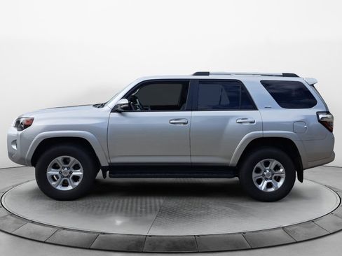Used 2023 Toyota 4Runner SR5 Premium image 4