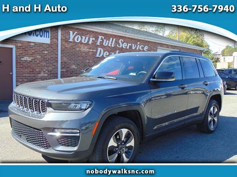 Used 2024 Jeep Grand Cherokee Limited 4xe AWD/4WD image 1