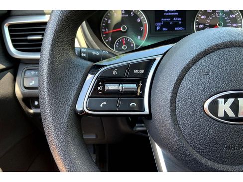 Used 2020 Kia Optima LX image 17