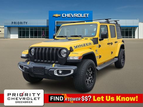 Used 2018 Jeep Wrangler Unlimited Sahara AWD/4WD image 1