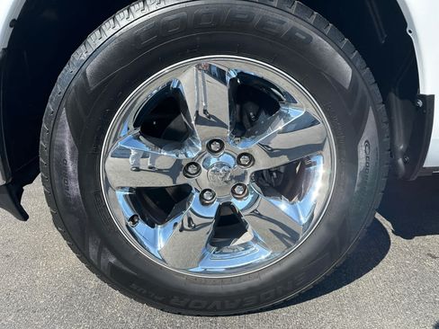 Used 2019 RAM 1500 Big Horn RWD image 9