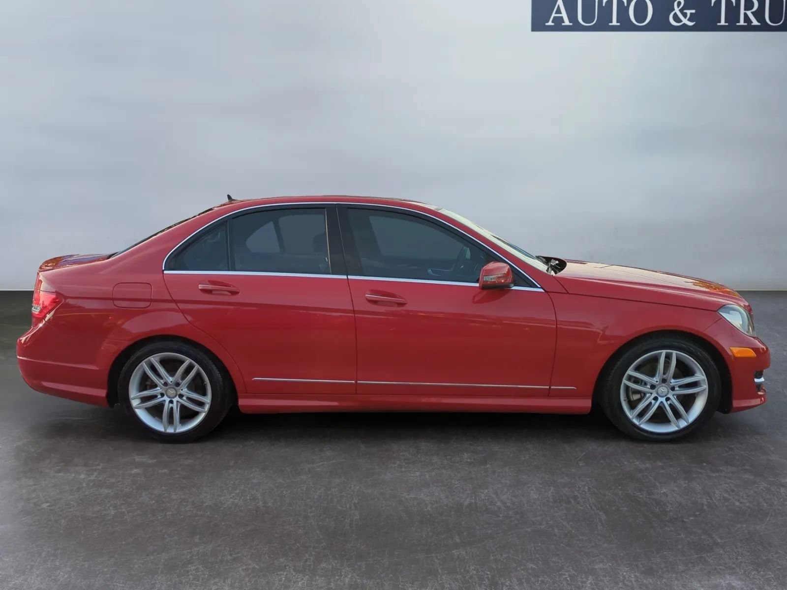 Used 2014 Mercedes-Benz C 250 Sedan image 6