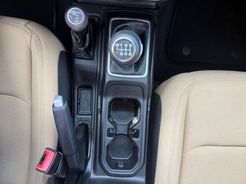 Used 2021 Jeep Wrangler Sport AWD/4WD image 22