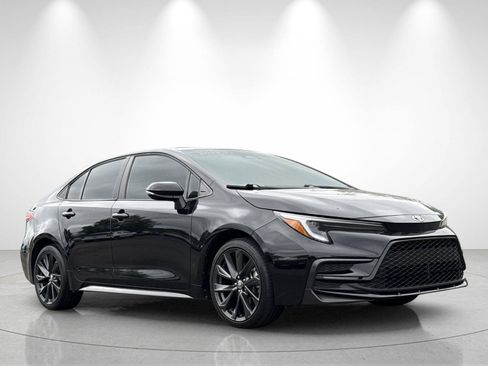 Used 2023 Toyota Corolla SE FWD image 7