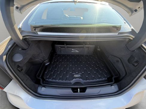 Used 2020 Jaguar XE S image 10