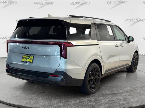 Used 2025 Kia Carnival SX Prestige FWD image 4
