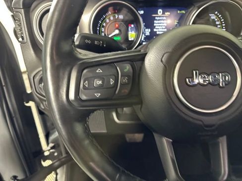 Used 2023 Jeep Wrangler Unlimited w/ Cold Weather Group image 15