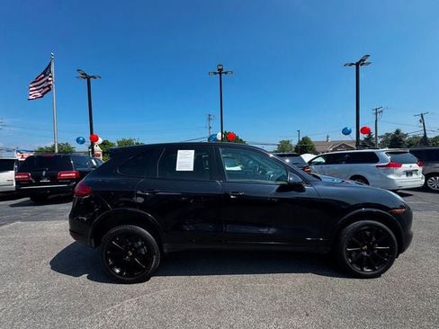 Used 2013 Porsche Cayenne S AWD/4WD image 4