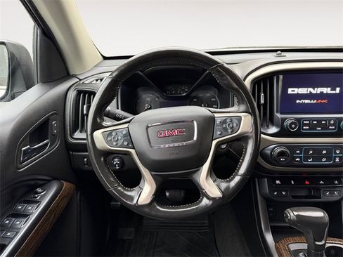 Used 2018 GMC Canyon Denali image 12