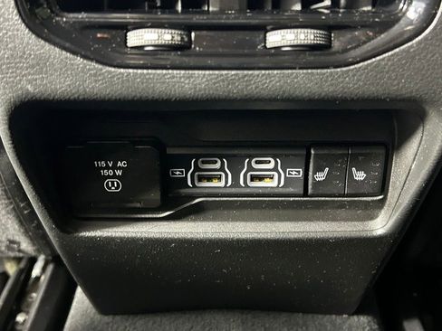 Used 2023 Jeep Grand Cherokee Limited AWD/4WD image 18