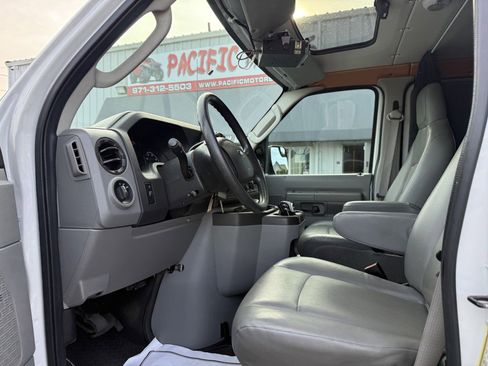 Used 2013 Ford E-150 and Econoline 150 w/ PWR Group RWD image 15