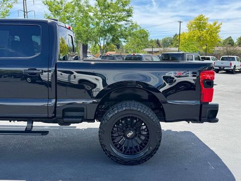 Used 2025 Ford F350 Platinum AWD/4WD image 10