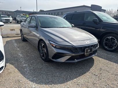 Used 2025 Hyundai Elantra SEL