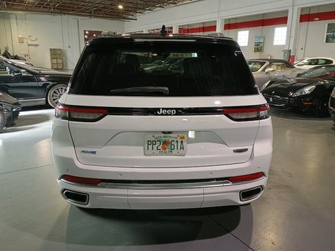 Used 2022 Jeep Grand Cherokee Summit 4xe AWD/4WD image 4