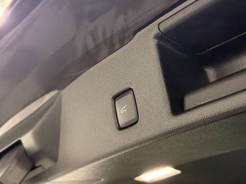 Used 2023 Ford Escape Active image 9