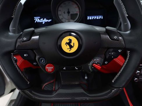 Certified 2020 Ferrari Portofino image 29