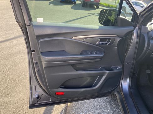 Used 2019 Honda Passport Sport image 14