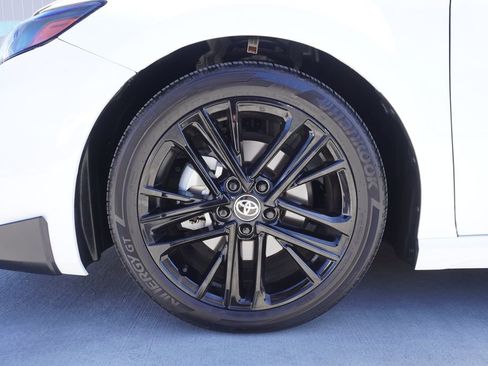 Certified 2025 Toyota Camry SE image 21