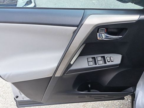 Used 2017 Toyota RAV4 XLE image 14