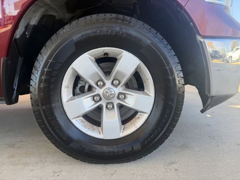 Used 2018 RAM 1500 Classic SLT image 9