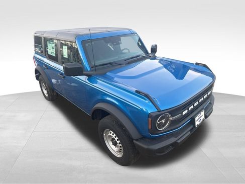 New 2025 Ford Bronco 4-Door image 7