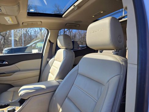 Used 2019 GMC Acadia Denali image 27