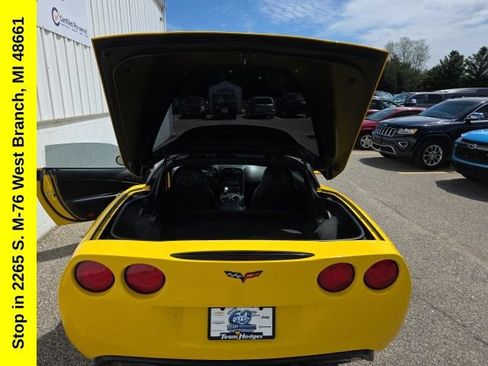 Used 2011 Chevrolet Corvette Coupe w/ Preferred Equipment Group RWD image 20