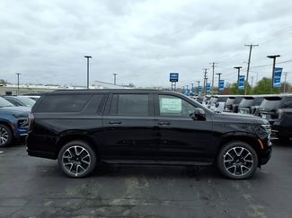 New 2026 Chevrolet Suburban RST w/ RST Capability Package AWD/4WD video 2