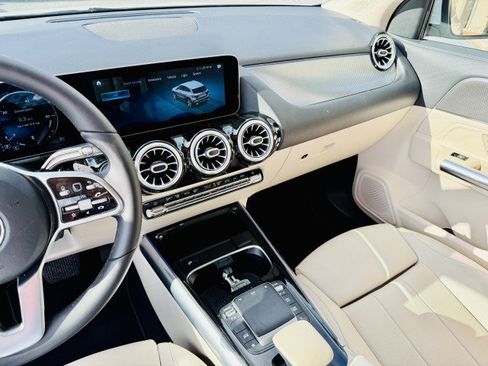 Used 2021 Mercedes-Benz GLA 250 image 12