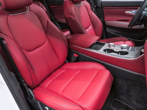 Certified 2026 Genesis GV70 2.5T Sport Prestige AWD/4WD image 14