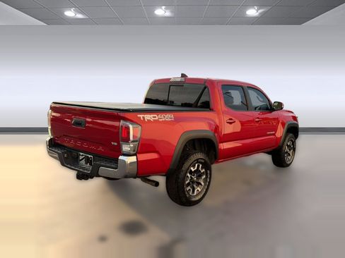 Used 2020 Toyota Tacoma TRD Off-Road AWD/4WD image 9