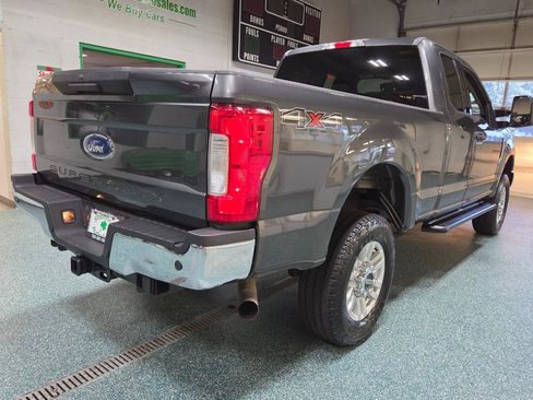 Used 2018 Ford F250 XLT w/ XLT Value Package AWD/4WD image 7