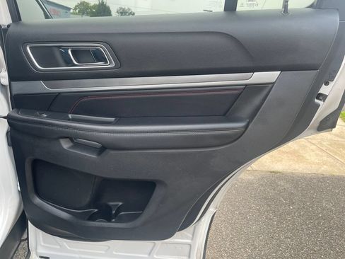 Used 2016 Ford Explorer Sport w/ Equipment Group 401A AWD/4WD image 22