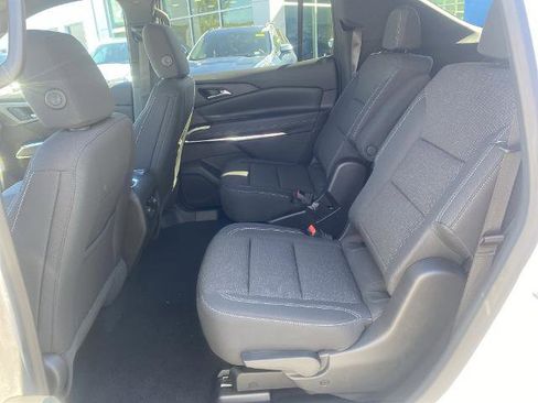 New 2026 Chevrolet Traverse LT image 13