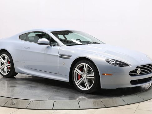 Used 2011 Aston Martin V8 Vantage Coupe RWD image 68