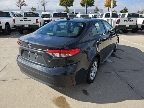Used 2024 Toyota Corolla LE image 6