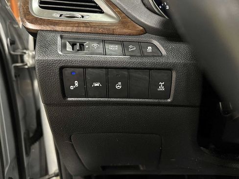 Used 2018 Hyundai Santa Fe Sport w/ 2.0T Ultimate Tech Package 05 image 36