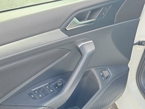 Certified 2024 Volkswagen Jetta SE FWD image 16