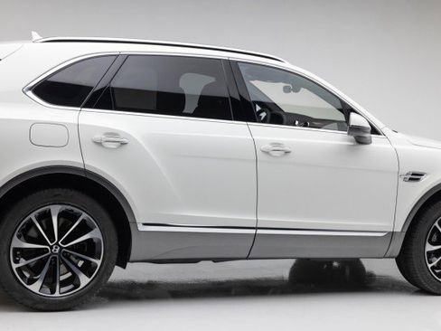 Used 2017 Bentley Bentayga W12 image 35