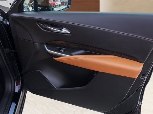 Used 2019 Cadillac XT4 Premium Luxury w/ Enhanced Visibility Package image 30