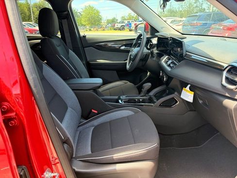New 2026 Chevrolet TrailBlazer LT FWD image 9