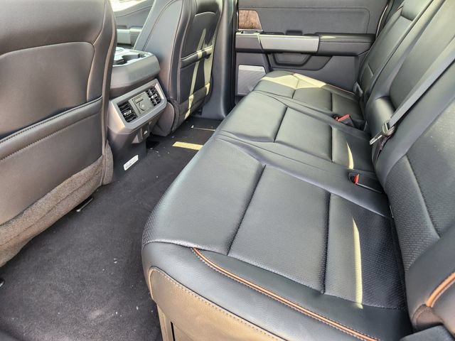 New 2026 Ford F250 Lariat w/ FX4 Off-Road Package AWD/4WD image 30