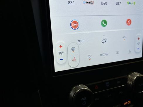 Used 2023 Ford Edge SEL w/ Convenience Package image 8