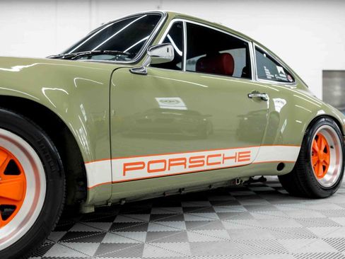 Used 1987 Porsche 911 Carrera RWD image 28