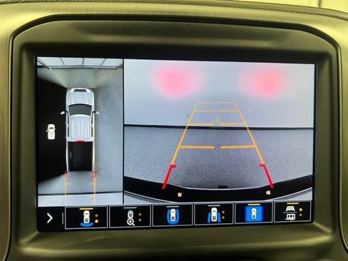 Used 2022 GMC Sierra 3500 Denali w/ Denali Ultimate Package AWD/4WD image 33