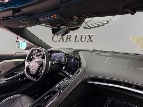 Used 2021 Chevrolet Corvette Stingray Premium Cpe w/ Z51 Performance Package RWD image 17